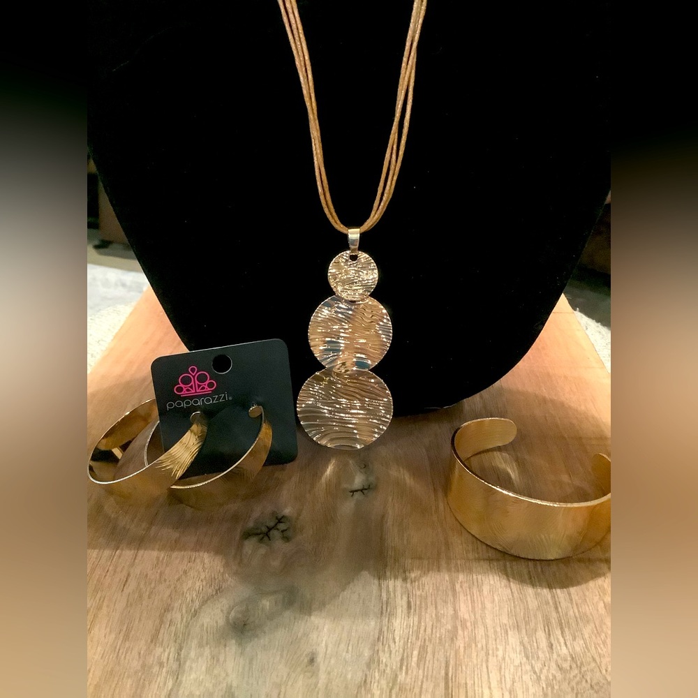 4 piece Gold Jewelry set